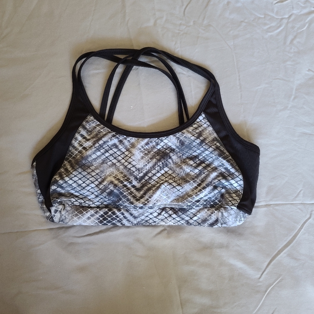 Sports bra